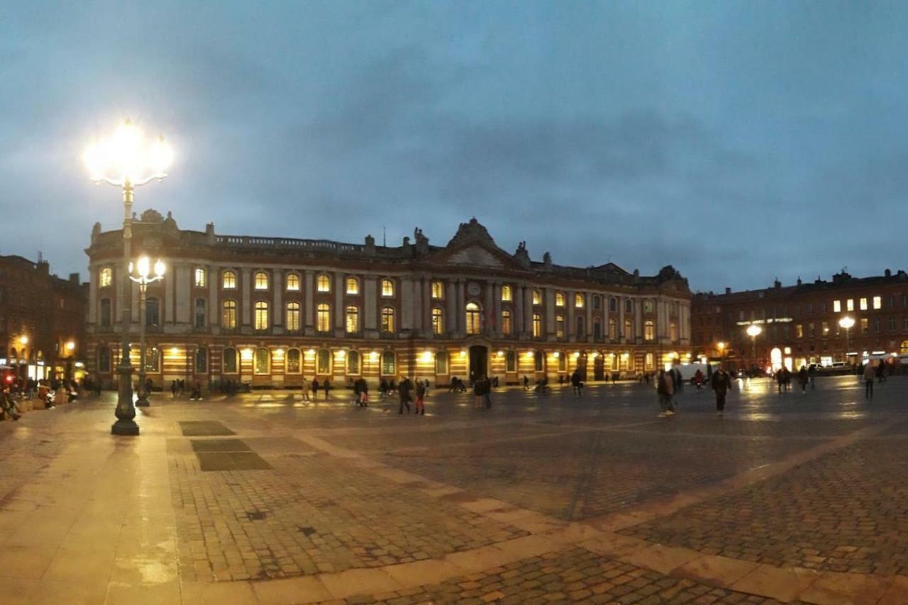 :) Grand studio lumineux à Toulouse et parking Extérieur photo